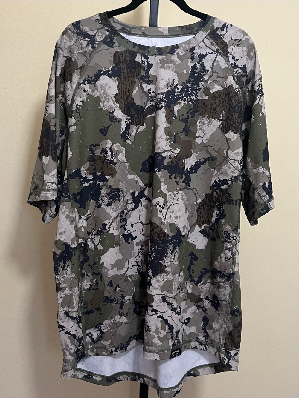 KING'S 2XL Camo Athletic Jersey Shorsleeve Shirt